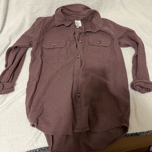 Purple American eagle button down shirt 
XS
Perfect condition